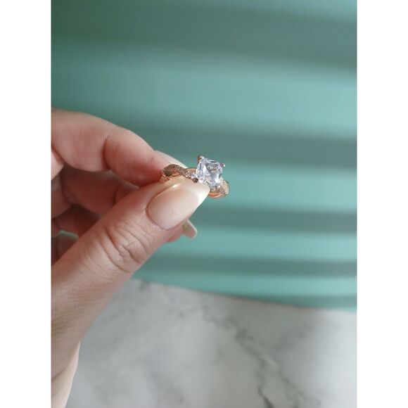 18K Rose Gold Plated Princess-Cut Moissanite Twisted Vine Ring – High Sparkle - Picture 6 of 11